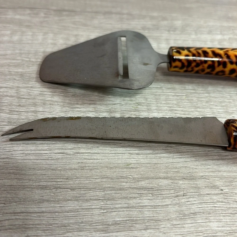 Leopard Ceramic Handless Stainless Steel Cheese Cutter Set 2 Piece
